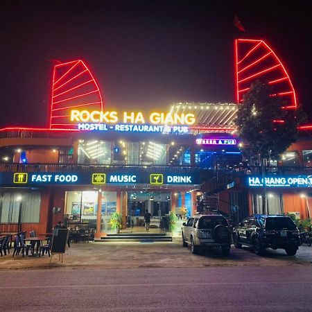 Rocks Ha Giang Hostel & Tour Exterior foto